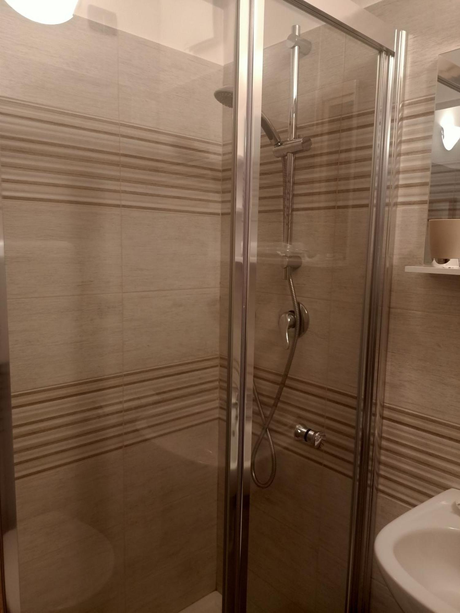 Hotel Serena Arenzano Luaran gambar